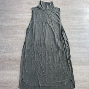 Lululemon no size Sleeveless Mock Neck Grey Dress with Logo on the Back 1260